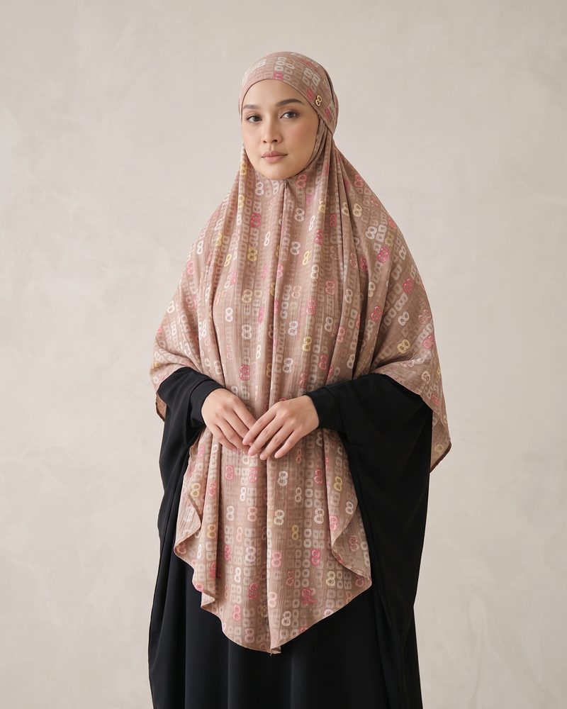 Hijab Khiban khimar Bandana Motif Nagita X Buttonscarves Voal Premium Sudut 4